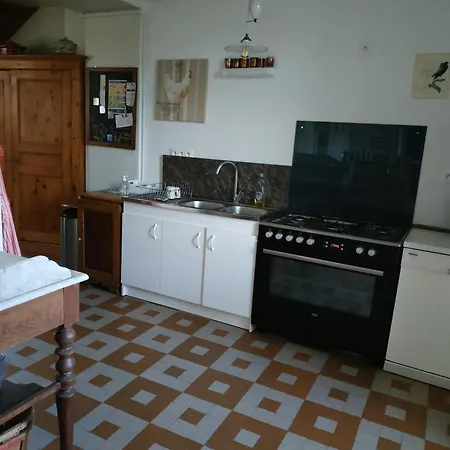 Maison Familiale Pour 7 A 17 Personnes Au Coeur Du Cotentin